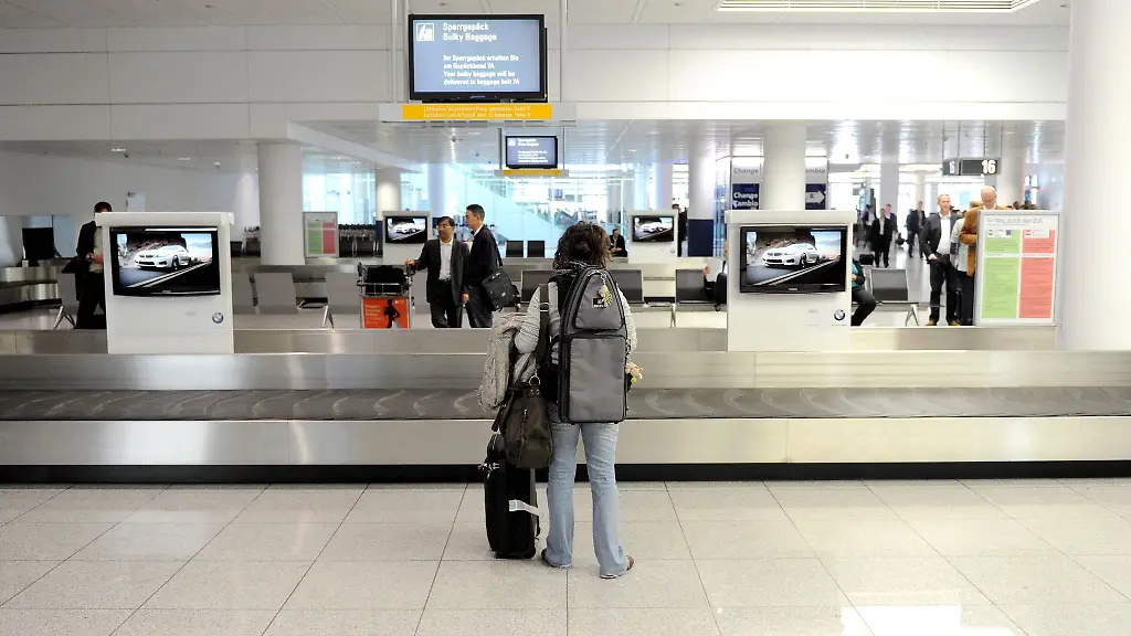 Koffer-nicht-angekommen-Tracker-koennen-helfen-den-Standort-zu-uebermitteln