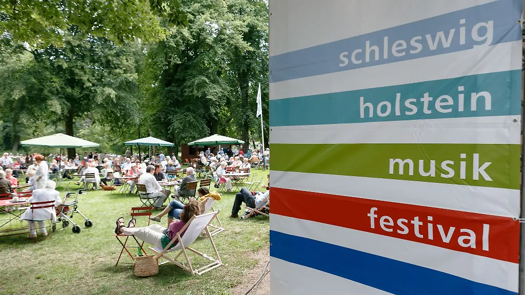 Am-5-und-6-Juli-findet-das-Erste-von-fuenf-Musikfesten-auf-dem-Lande-des-Schleswig-Holstein-Musik-Festivals-statt