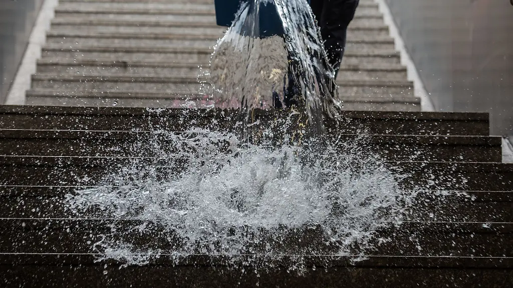 Bundesweit-will-die-Bahn-rund-700-Bahnhoefe-reinigen