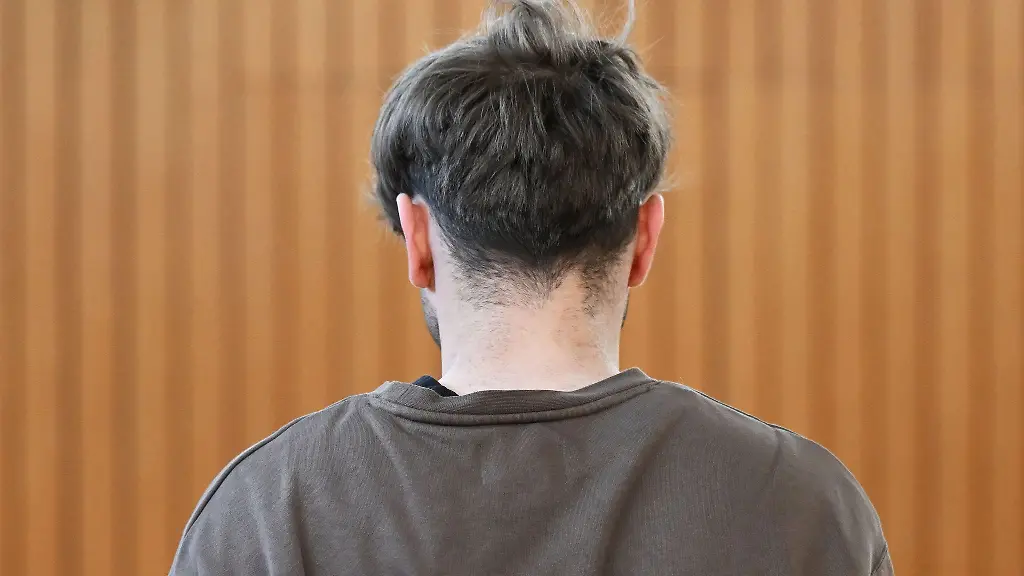 Der-Angeklagte-muss-eine-Gefaengnisstrafe-fuerchten