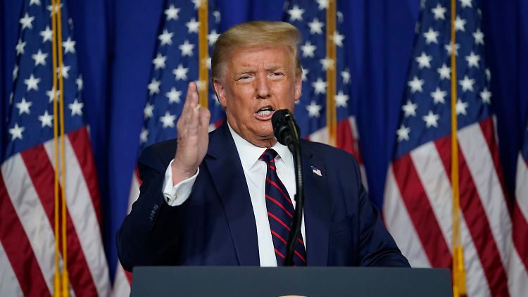 Trumps Herausforderer Biden liegt in Umfragen vorn.