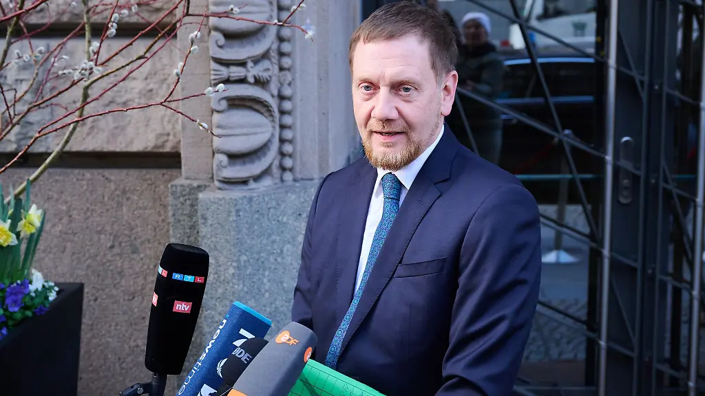 Ministerpraesident-Michael-Kretschmer-CDU-war-an-den-Koalitionsverhandlungen-in-Berlin-beteiligt-Archivbild