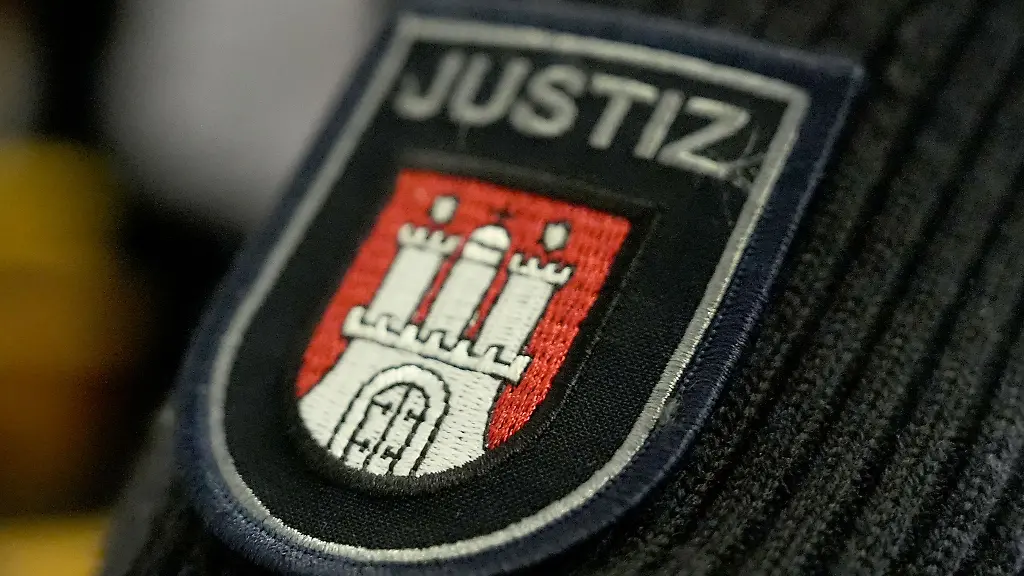 Ein-25-Jaehriger-muss-wegen-sexuellen-Missbrauchs-von-Kindern-ueber-Messaging-Dienste-fuer-zwei-Jahre-und-fuenf-Monate-ins-Gefaengnis