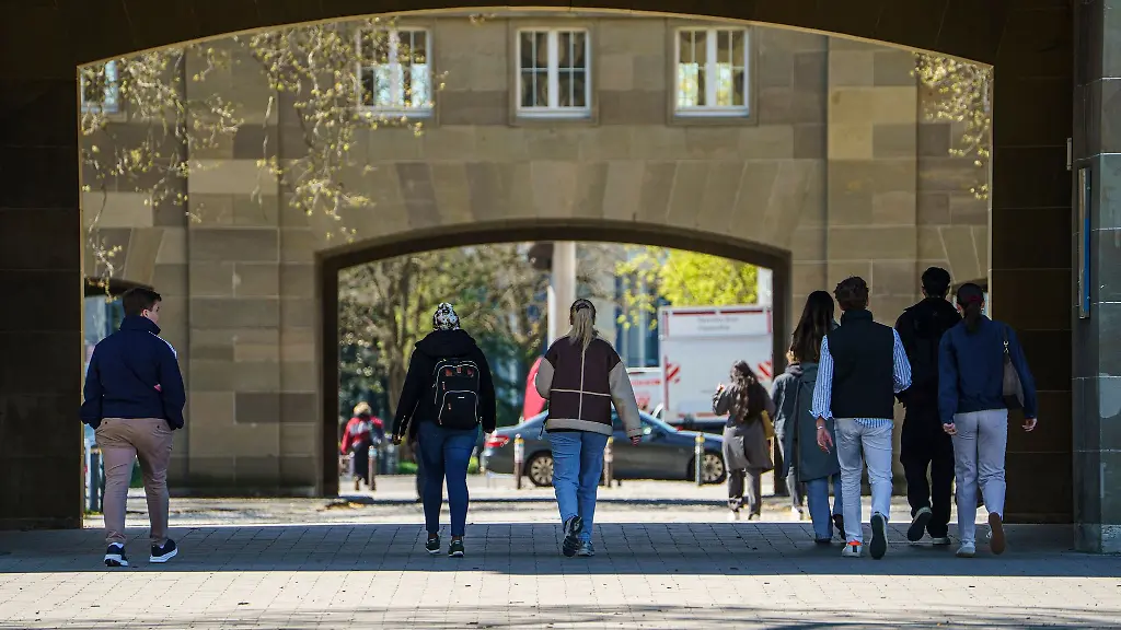 Auch-auf-dem-Campus-der-Johannes-Gutenberg-Universitaet-Mainz-starten-bald-wieder-die-Vorlesungen