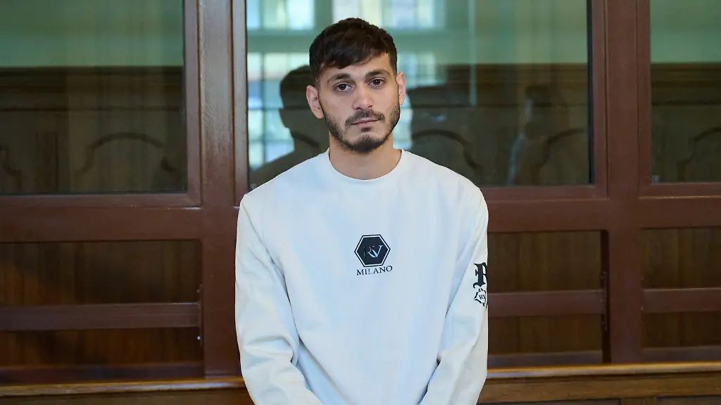 3dcdbebbe92ae87d657a04a203d1964d