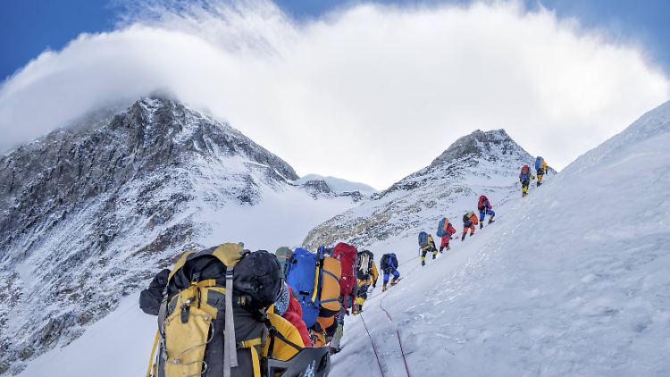 Der Mount Everest ist der höchste Berg der Welt.