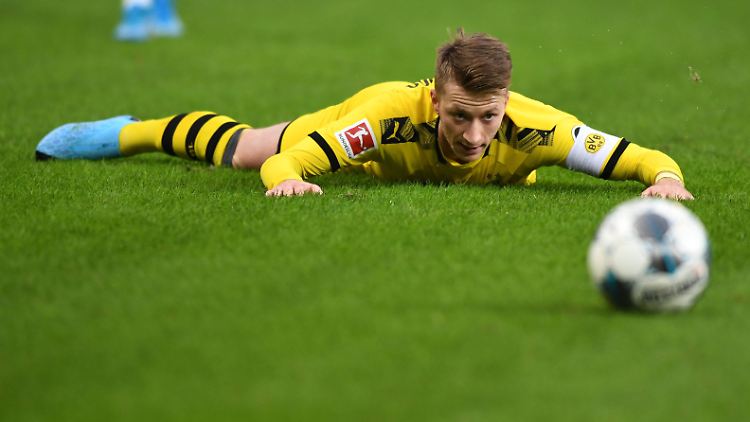 Marco Reus muss weiterhin verletzt zugucken.