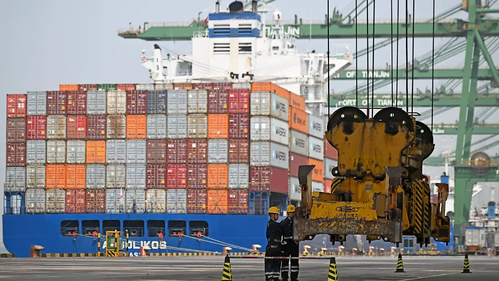 97988e930ba793f4837807b77313f340