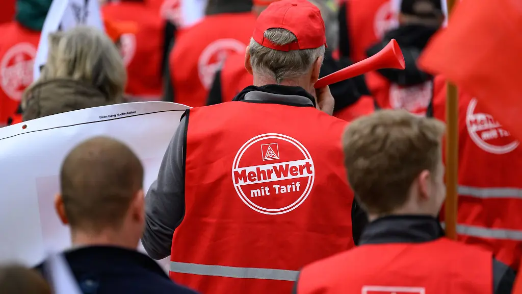 Die-Protestaktion-richtet-sich-gegen-Ueberlastung-und-fuer-bessere-Ausbildungsbedingungen