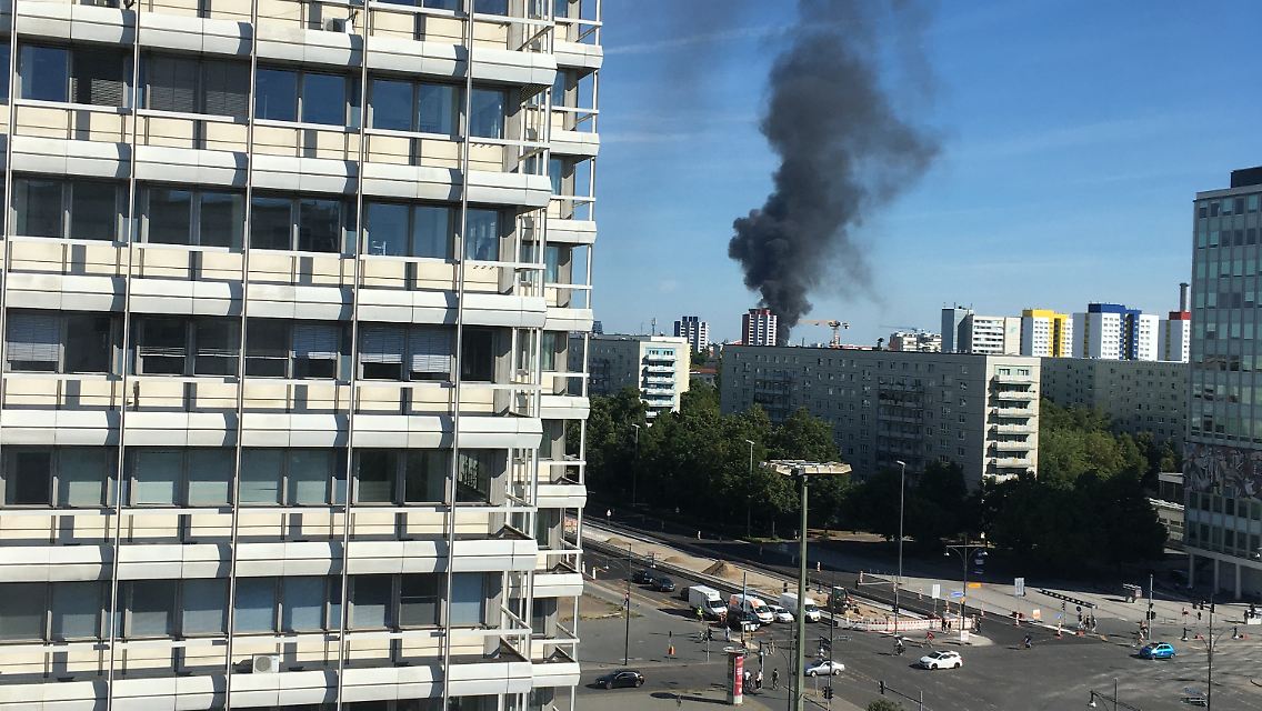 Die Rauchsäle war vom Alexanderplatz gut zu sehen.