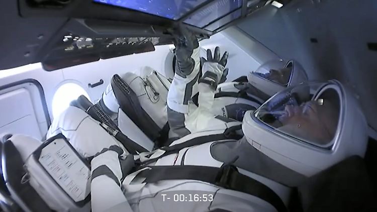 Bob Behnken und Doug Hurley waren Ende Mai als erste Raumfahrer überhaupt mit einer "Dragon"-Raumkapsel des Privatunternehmens SpaceX zur ISS geflogen.