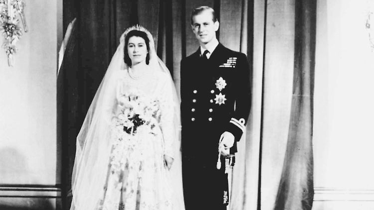 Queen Elizabeth und Prinz Philip an ihrem Hochzeitstag im Jahr 1947.