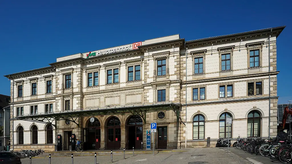 Der-schwedische-Nachtzug-Snaelltaget-haelt-auf-der-Strecke-von-Stockholm-nach-Chemnitz-auch-bei-Kopenhagen-in-Hamburg-Berlin-und-Dresden-Archivbild