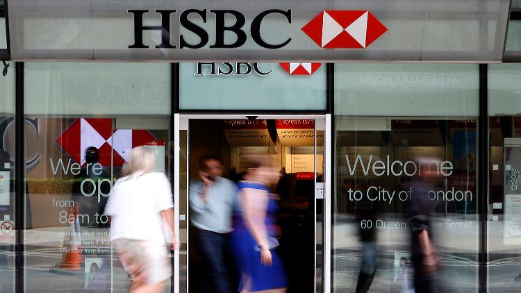 Die Großbank HSBC erhöht wegen der Corona-Pandemie ihre Risikovorsorge für faule Kredite.