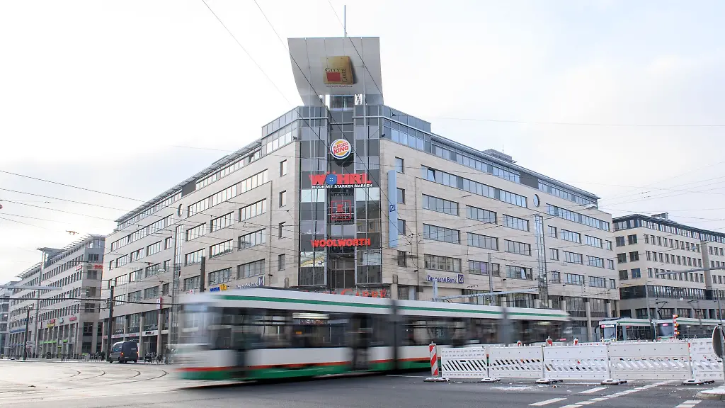 Der-Brand-am-Montagabend-war-auf-den-Anlieferbereich-der-Tiefgarage-beschraenkt
