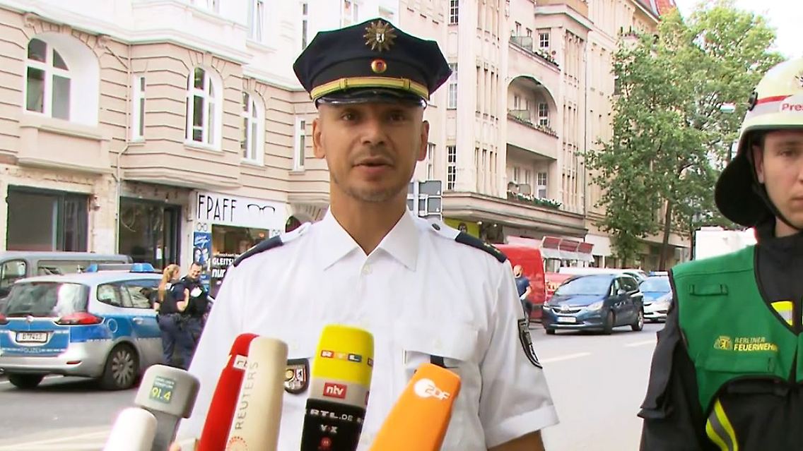 Berlin Polizei Banküberfall.JPG