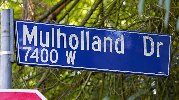 Viele Prominente wohnen am Mulholland Drive, der im Nobelviertel Beverly Hills gelegen ist.