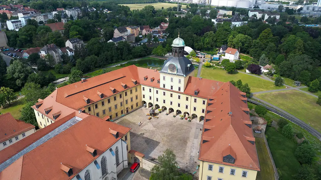 Zahlreiche-Museen-in-Sachsen-Anhalt-beteiligen-sich-an-den-Nachforschungen-zur-Herkunft-ihrer-Kunstwerke-darunter-auch-das-Museum-Schloss-Moritzburg-in-Zeitz