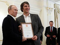 Superstar erklärt sich: Wahlkampfvideo für Putin fliegt Owetschkin um die Ohren