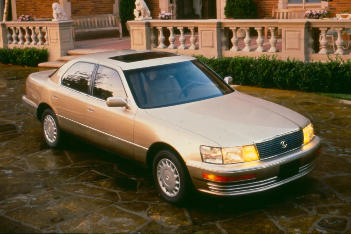 13-Seit-1989-kann-Toyota-Luxus-Der-Lexus-LS-400-ueberholte-Quelle-Lexus