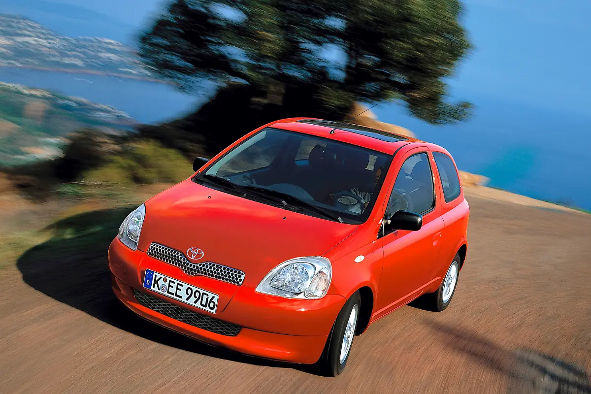 16-Made-in-Europe-Der-Yaris-ging-1998-in-Serie-und-Quelle-Toyota