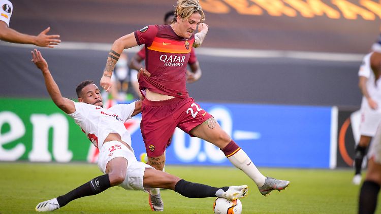 Fernando haut für Sevilla alles rein.