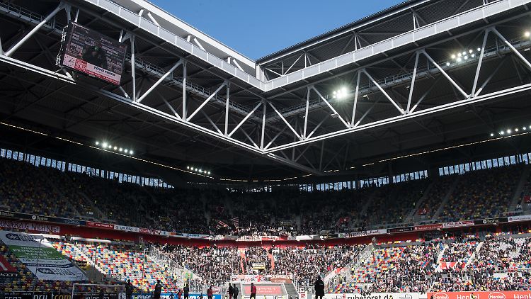 Das Konzert soll im Düsseldorfer Fußballstadion Merkur Spielarena stattfinden.