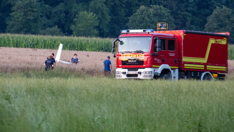 Zwei am Unfall Beteiligte blieben laut einem Polizeisprecher "äußerlich unverletzt".