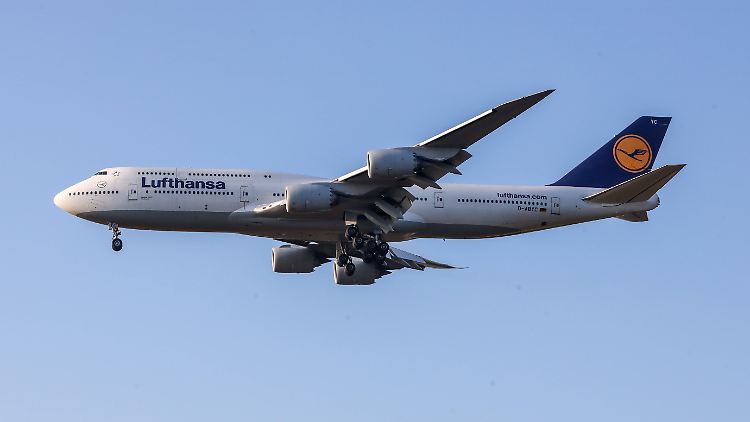 Lufthansa droht wegen der zögerlichen Ticketerstattung wohl eine massive Geldstrafe.