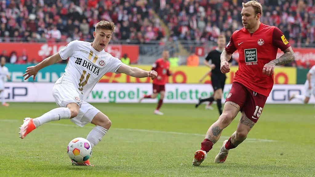 Baetzner-sorgte-mit-seinem-Tor-fuer-die-Fuehrung-Wehen-Wiesbadens