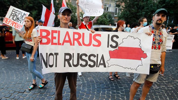 So ist es. Und deswegen sollte man auch nicht "Weißrussland" verwenden.