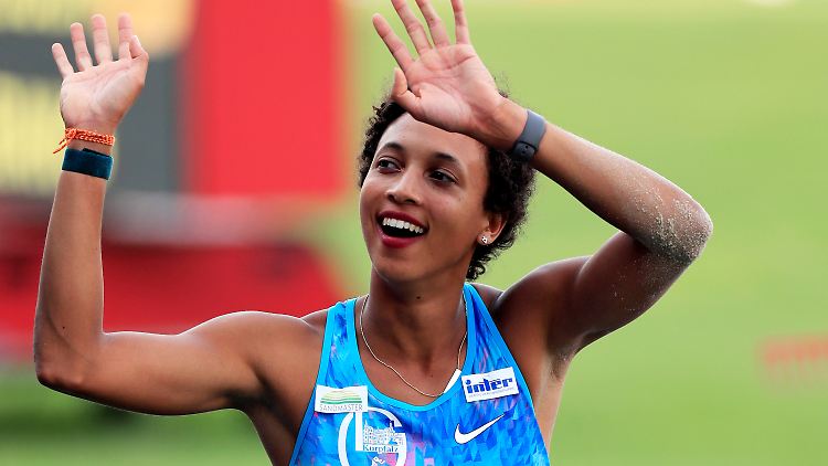 Sehr gut gelaunt - trotz der Olympia-Absage: Malaika Mihambo.