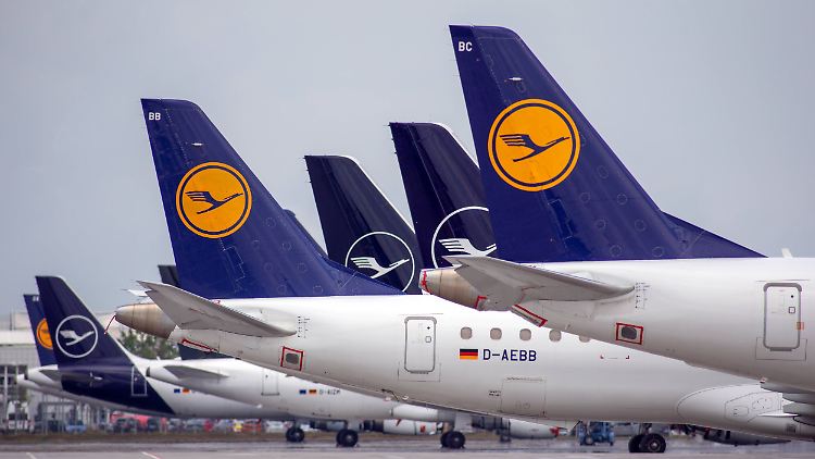 Die Lufthansa ist mit knapp einer Milliarde Euro in Verzug.