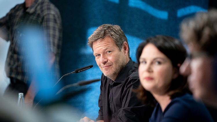 Wer ist die Antwort der Grünen auf Olaf Scholz: Robert Habeck oder Annalena Baerbock?