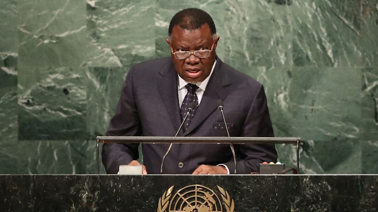 Namibias Präsident Hage Geingob verlangt neben einer Entschuldigung auch Zusagen für Entwicklungshilfen.