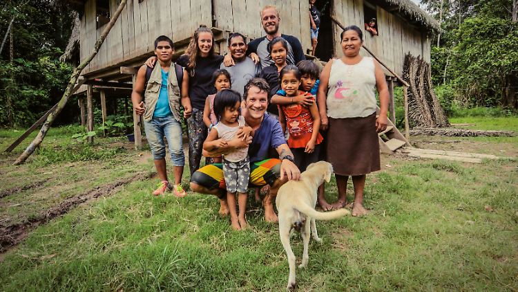 Bei dieser Familie im peruanischen Dschungel gibt's Hühnersuppe gegen "Montezumas Rache".