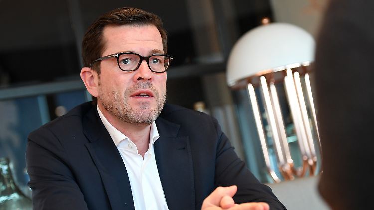 Veröffentlicht wurde Guttenbergs Dissertation bereits im November 2018, die finale Version dann im Juli 2019.