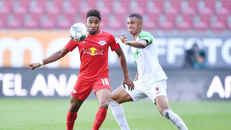 Christopher Nkunku ist der neue Coverboy von RB Leipzig.