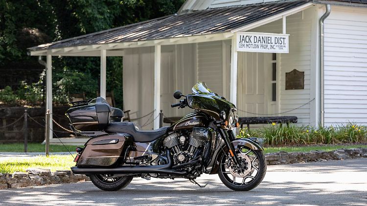 Das rollende Whiskey-Fass, die Jack Daniel's Limited Edition Indian Roadmaster Dark Horse.
