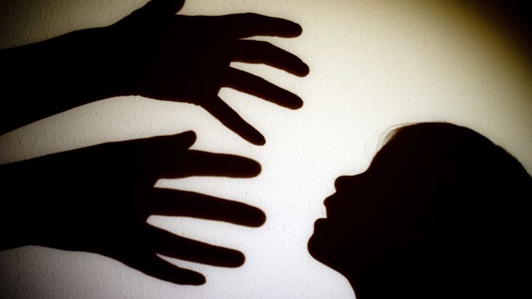 In Chats sollen sich Familienväter zum gemeinsamen sexuellen Missbrauch ihrer Kinder verabredet haben.