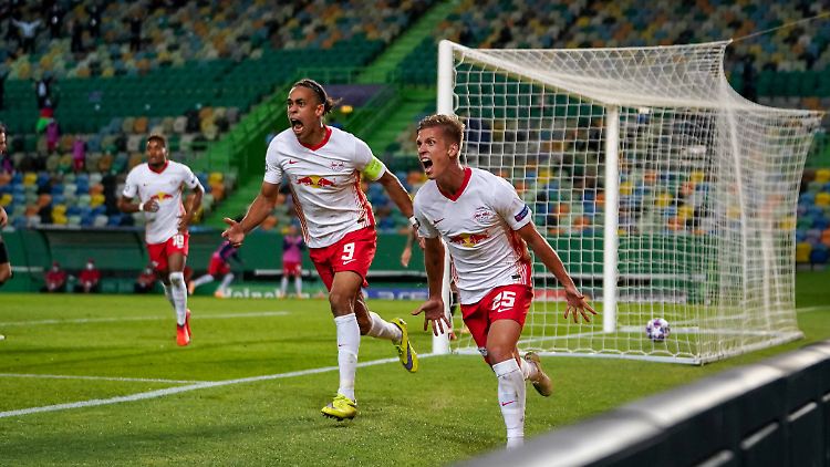 Ausgelassener Jubel: RB Leipzig feiert das Tor zum 1:0.