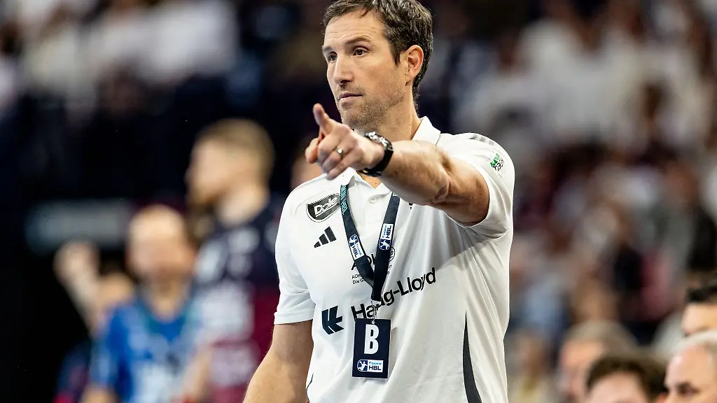 Trainer-Torsten-Jansen-und-der-HSV-Hamburg-hatten-den-1-VfL-Potsdam-zu-Gast