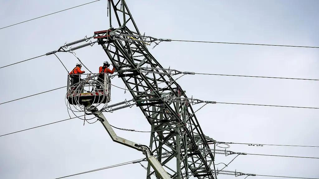 Die-Europaeische-Investitionsbank-unterstuetzt-die-Finanzierung-des-Stromnetzausbaus-in-Ostsachsen