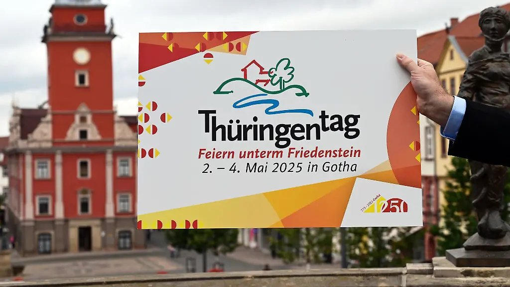 Mobile-Fahrzeugsperren-und-Personenkontrollen-zum-Thueringentag-in-Gotha-Archivbild