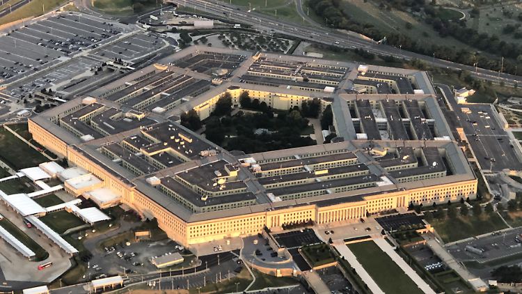 Das Pentagon nehme jegliches Eindringen von nicht autorisierten Flugobjekten in den US-Luftraum sehr ernst.