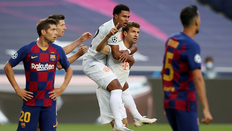Der FC Bayern schaffte gegen Barcelona Historisches.