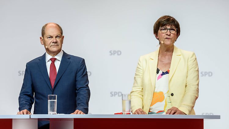 SPD-Chefin Esken und Kanzlerkandidat Scholz hoffen auf ein Bündnis mit den Grünen.