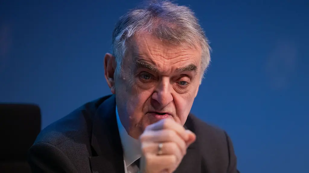 Strafverfolgungsbehoerden-brauchen-aus-Sicht-des-NRW-Innenministers-Herbert-Reul-mehr-Befugnisse