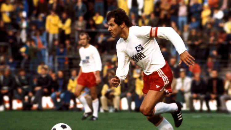 Georg Volkert bestritt für den Hamburger SV 214 Bundesliga-Spiele.