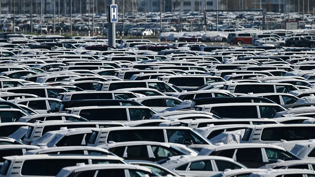 7a55756016a9cab2f0463411747e5913